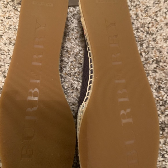 Burberry Brit espadrilles flats . Size 9.5 color navy check - Picture 5 of 16